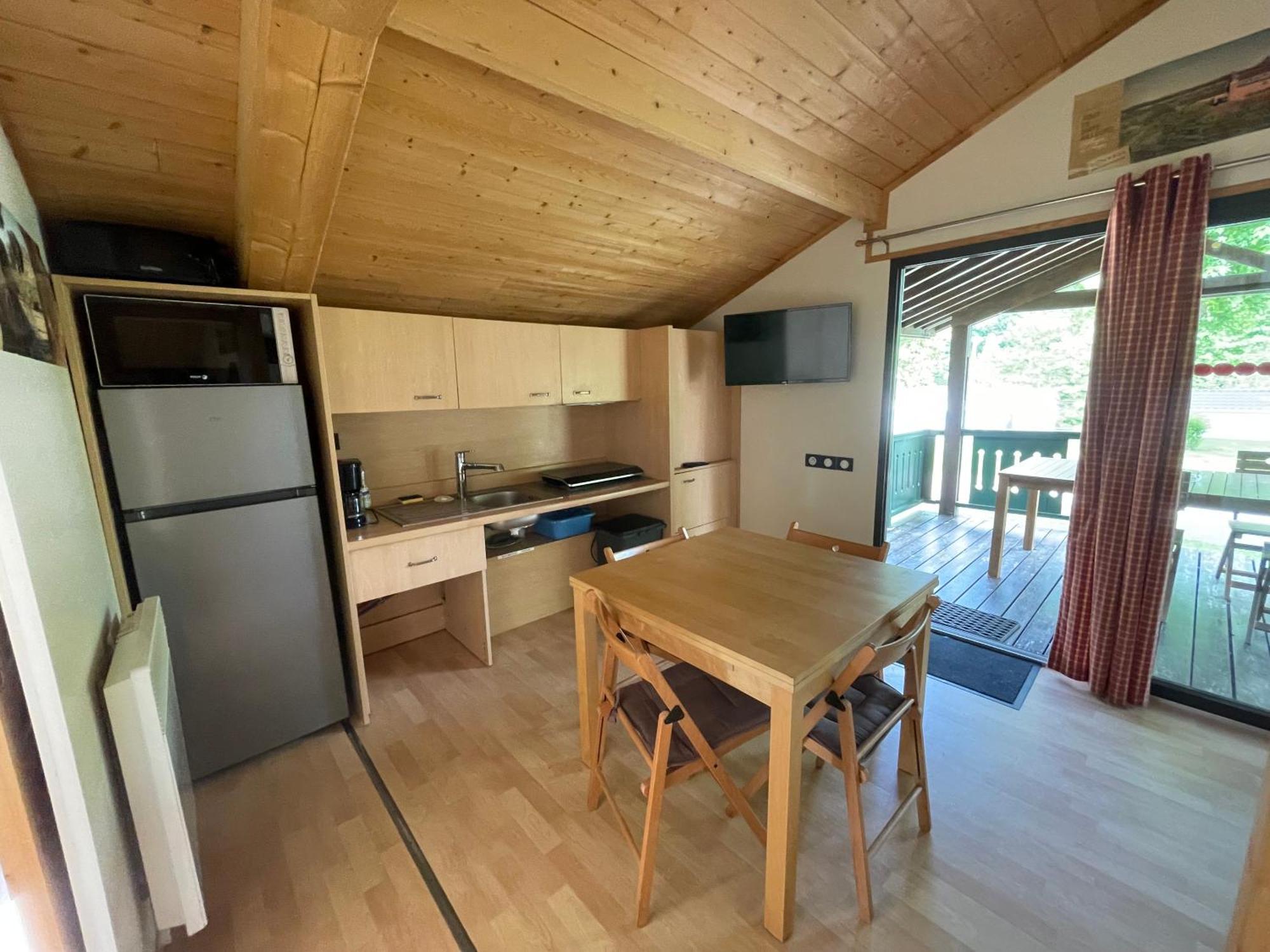 Camping Les Etoiles Saint-Sornin-Lavolps Zewnętrze zdjęcie