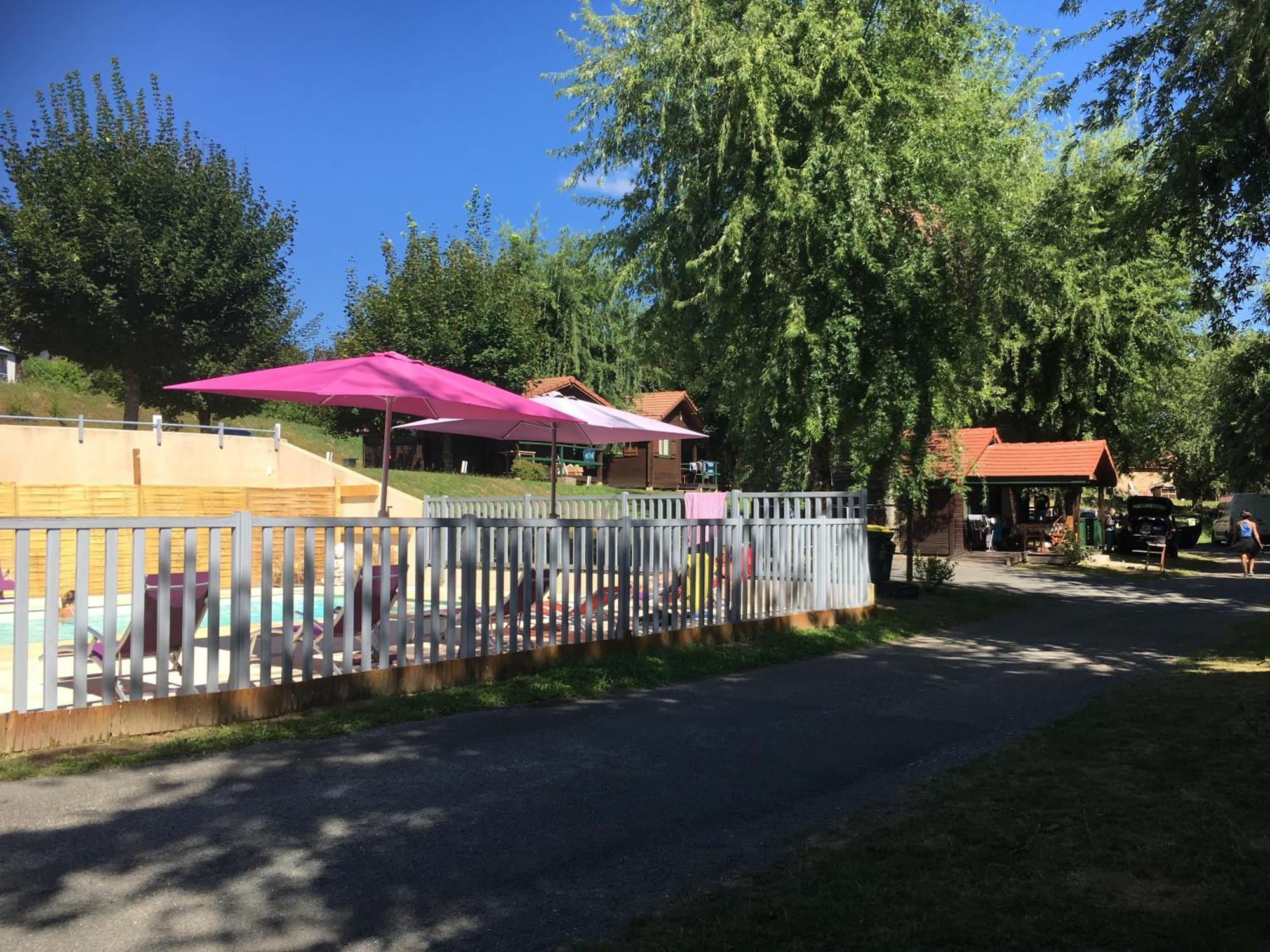 Camping Les Etoiles Saint-Sornin-Lavolps Zewnętrze zdjęcie