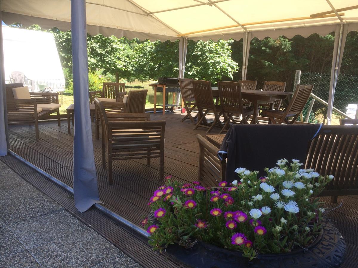 Camping Les Etoiles Saint-Sornin-Lavolps Zewnętrze zdjęcie