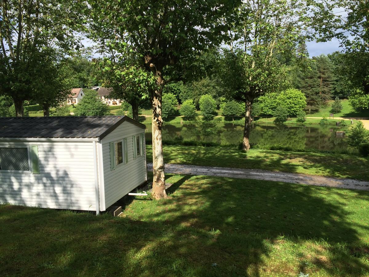 Camping Les Etoiles Saint-Sornin-Lavolps Zewnętrze zdjęcie